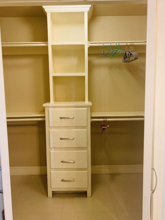 Brownsville Comfort 2 Bedroom 1 Bath , Spacious Kitchen And Outdoor Home Bagian luar foto