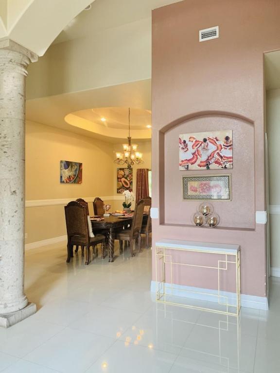 Brownsville Comfort 2 Bedroom 1 Bath , Spacious Kitchen And Outdoor Home Bagian luar foto