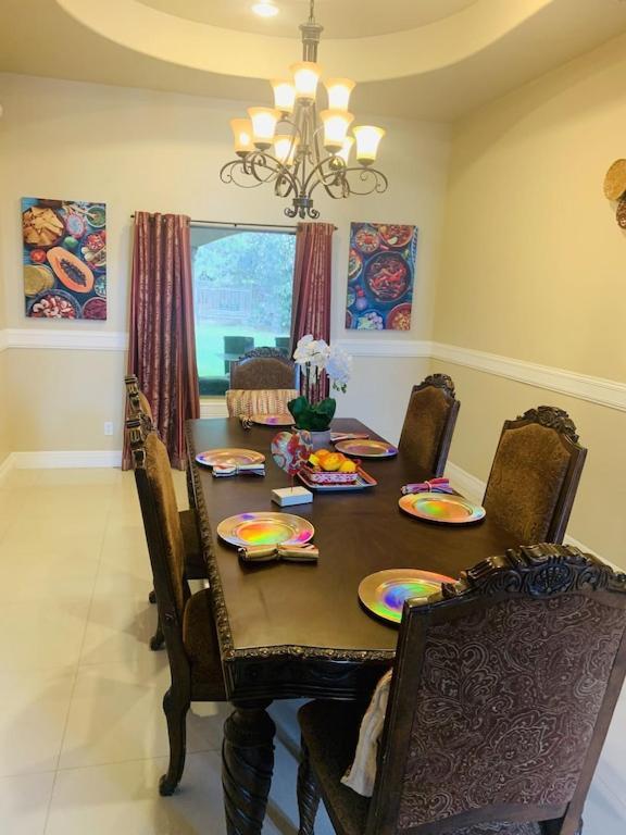 Brownsville Comfort 2 Bedroom 1 Bath , Spacious Kitchen And Outdoor Home Bagian luar foto