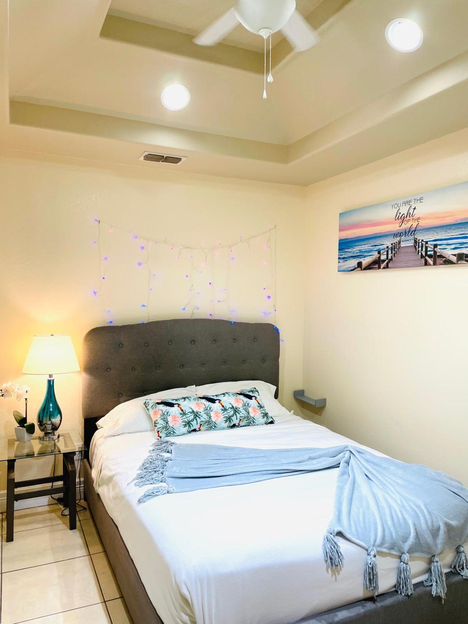 Brownsville Comfort 2 Bedroom 1 Bath , Spacious Kitchen And Outdoor Home Bagian luar foto