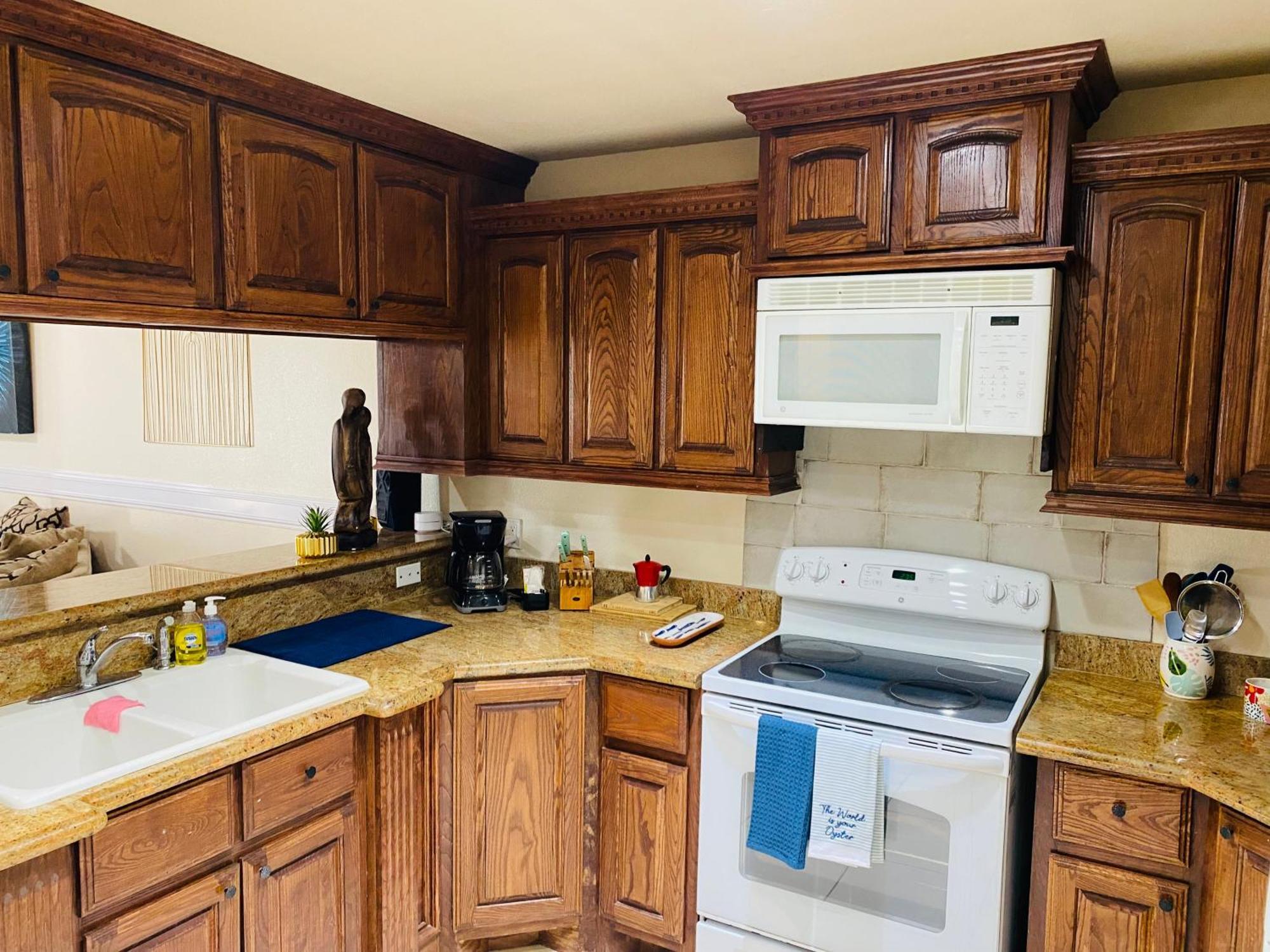 Brownsville Comfort 2 Bedroom 1 Bath , Spacious Kitchen And Outdoor Home Bagian luar foto